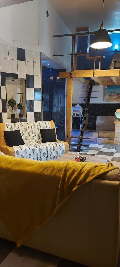 B&B Mirage Frecourt Ngoại thất bức ảnh