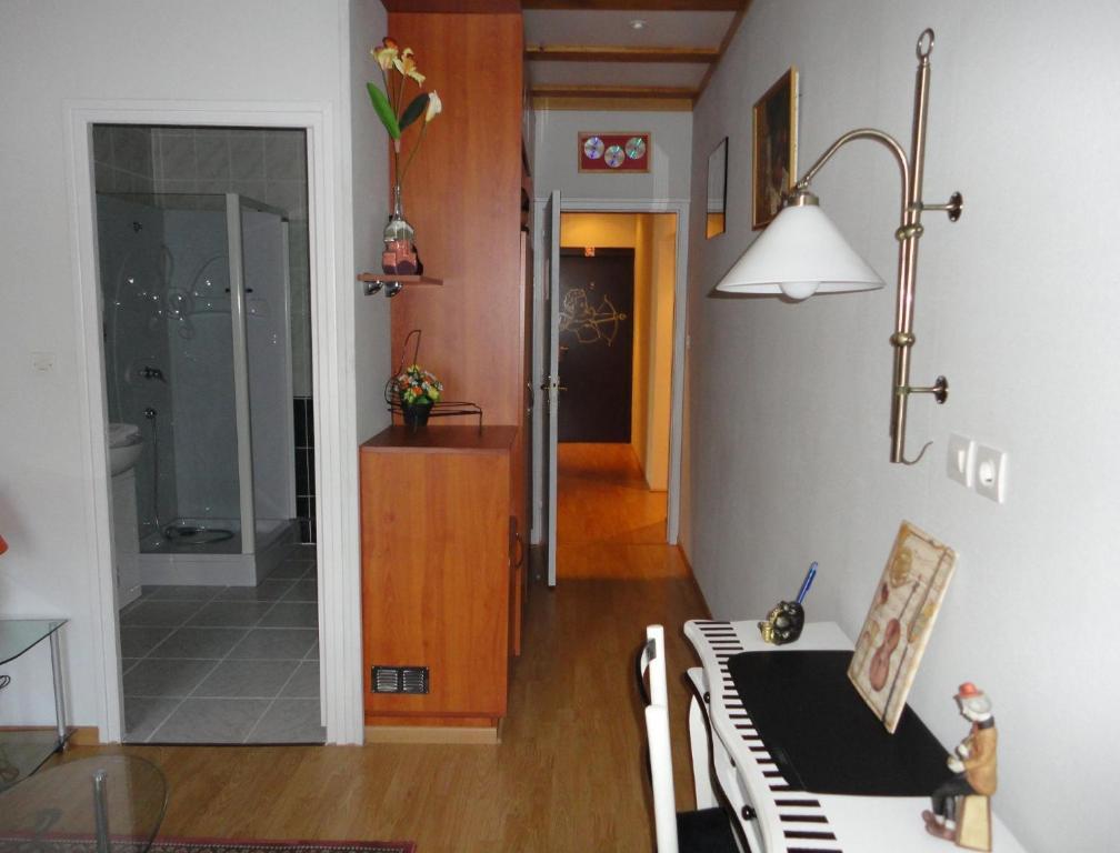 B&B Mirage Frecourt Phòng bức ảnh